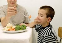 Vai bērnībā ēdot cūku pupas var kļūt par baņķieri?